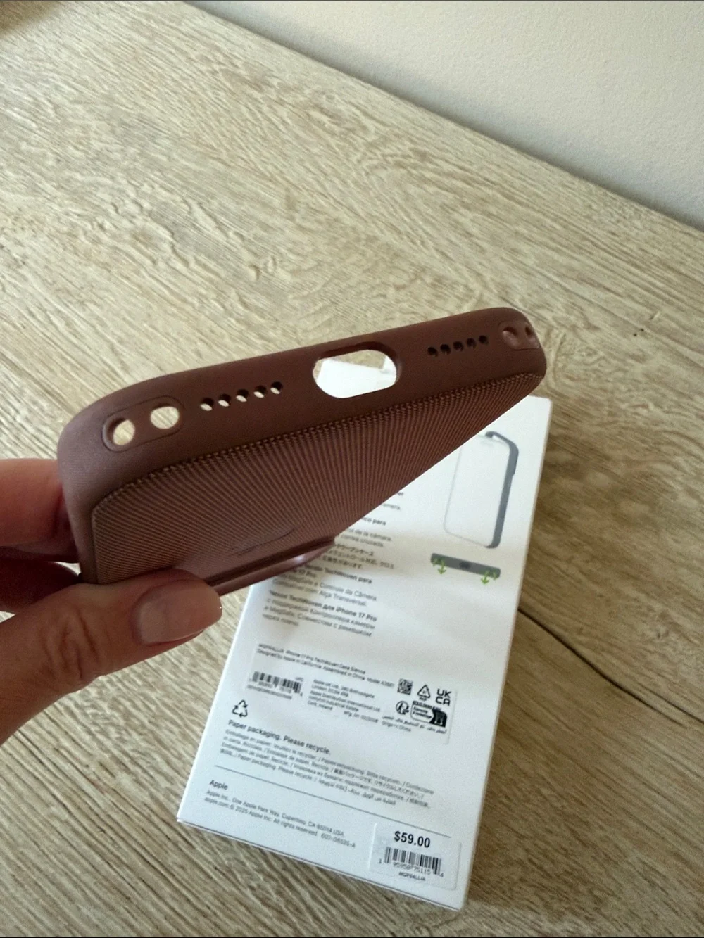 Apple Techwoven iPhone 17 Pro Case in Sienna